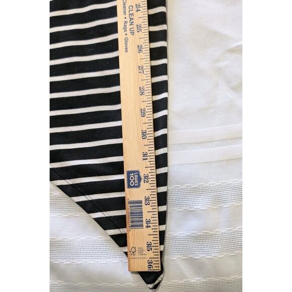 Avenue Top Womens Plus Size 20/22 2X Blqck White Striped Angled Hem Stretch - Picture 7 of 7